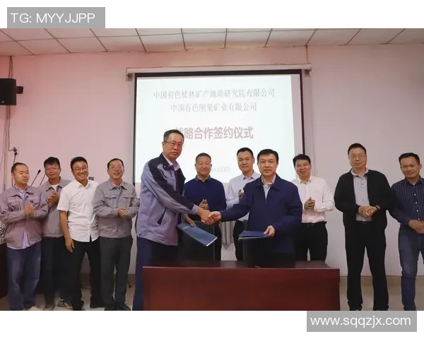 成都网球队在大师赛中的团队协作展现出色值得赞赏的表现与启示